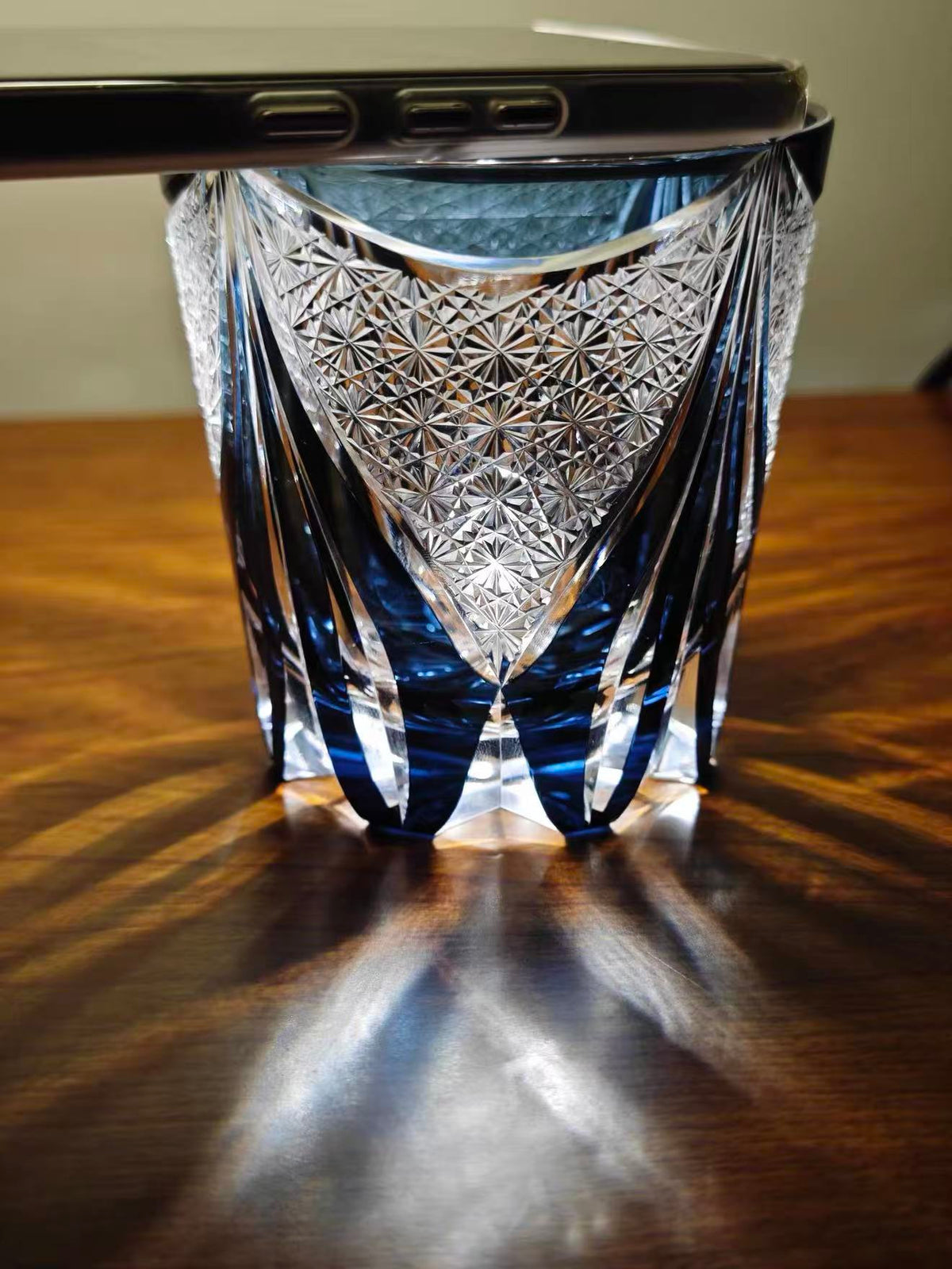 Midnight Current Crystal Glass