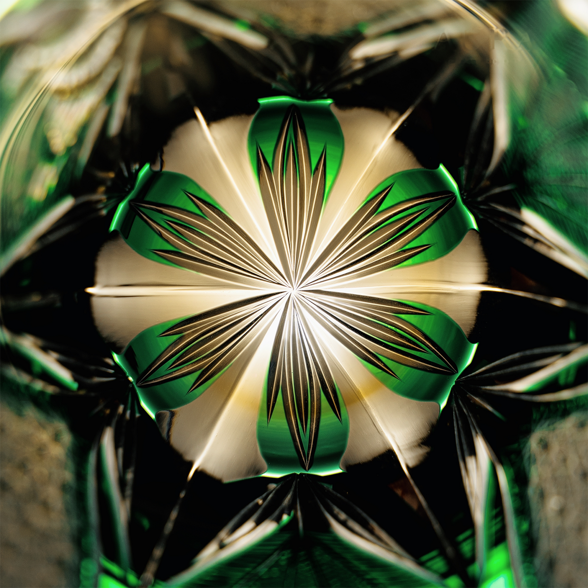 Peacock Crest Crystal Glass